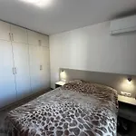 Apartment Aria 6